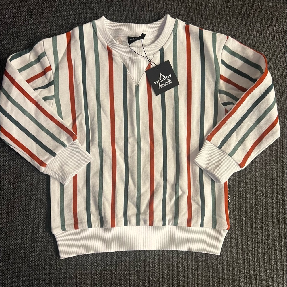 NWT trilogy Christmas sweatshirt